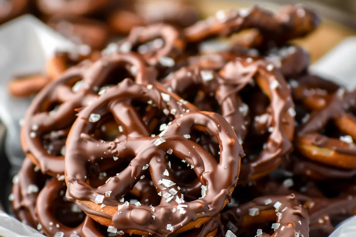 Chocolate Pretzels